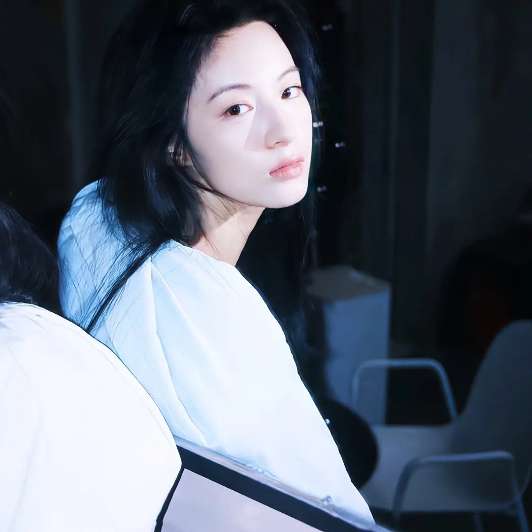 山林中头一个女人